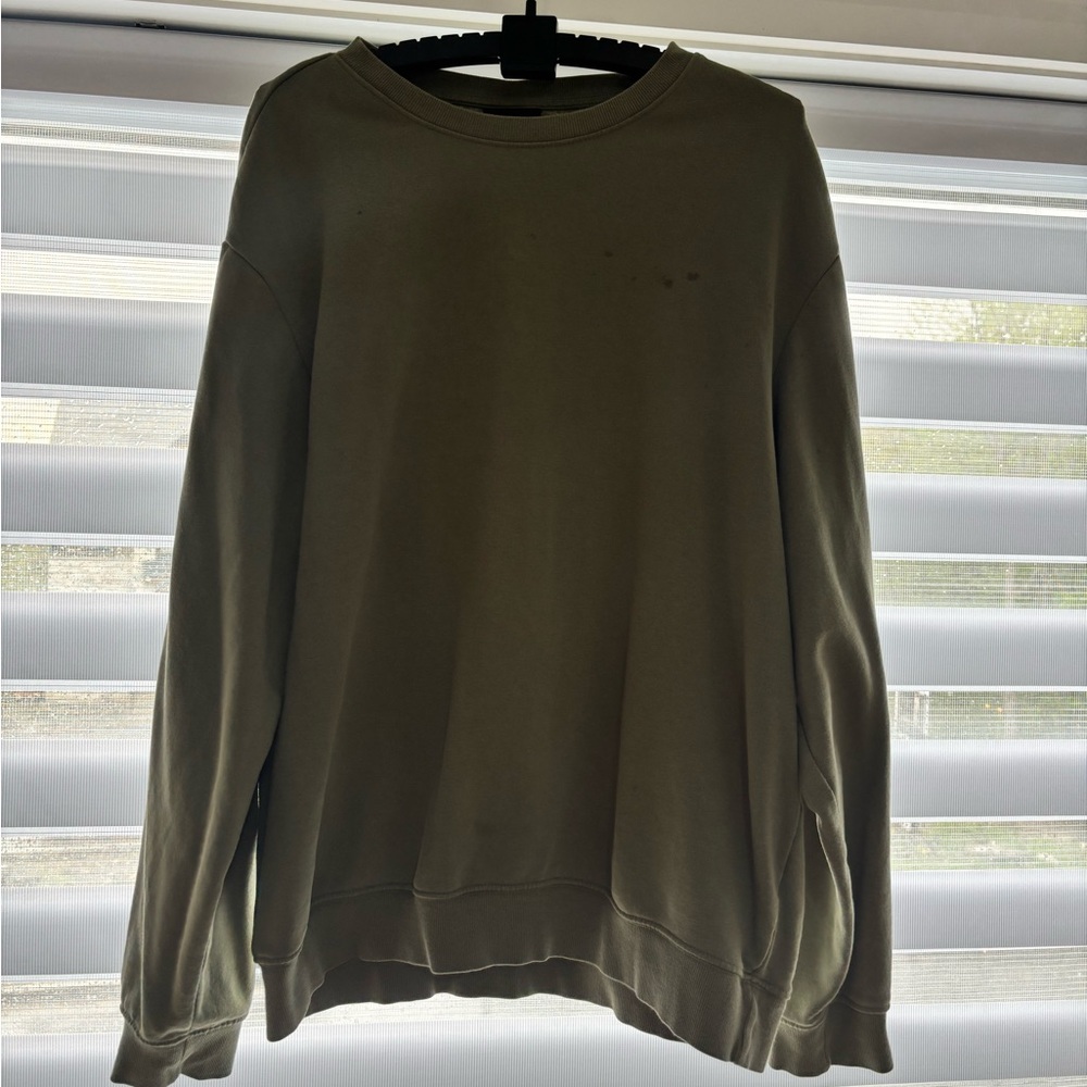 H&M Green Crewneck Sweater with Ribbed Details
